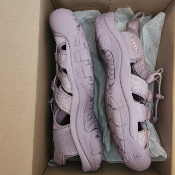 KEEN Women's Newport H2 Closed Toe Water Sandals size 10 - Picture 9 of 10